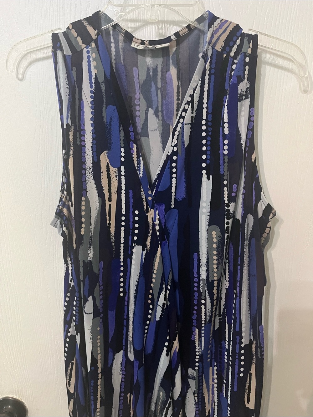 Dana Buchman Navy and Royal Blue and Purple Blue Abstract V-Neck Sleeveless Top